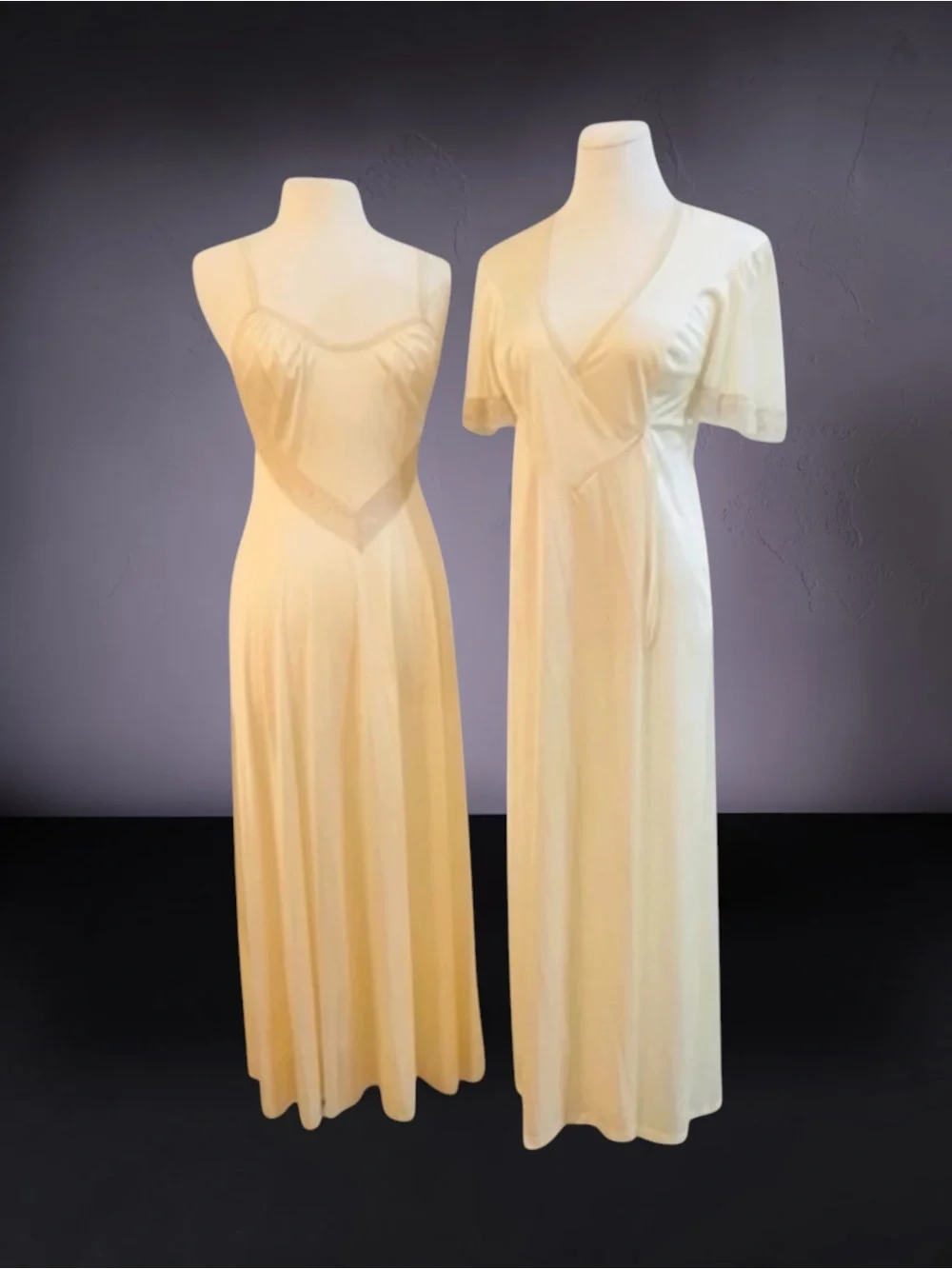 VANITY FAIR VINTAGE IVORY NIGHTGOWN SET SIZE SMALL